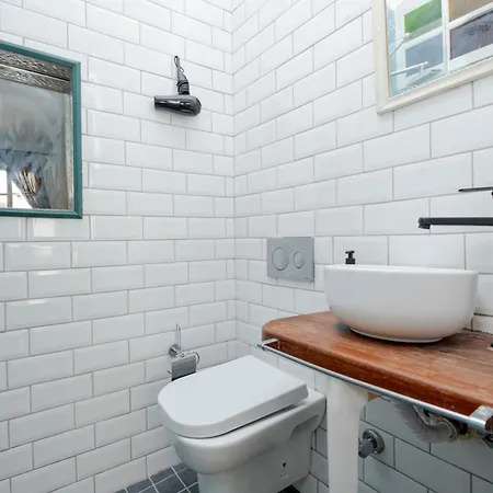 Private Building Featuring Two Separate Apartamento Istambul