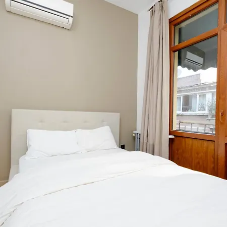 Private Building Featuring Two Separate Apartamento Istambul